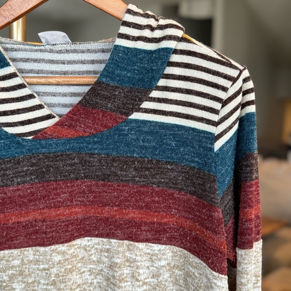 Wanna B Lightweight Beige, Blue, Red, & Yellow Striped Hoodie - Size Large - Picture 7 of 7